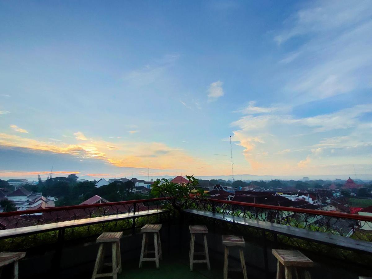 Arrayan Hotel Malioboro Yogyakarta Exterior photo